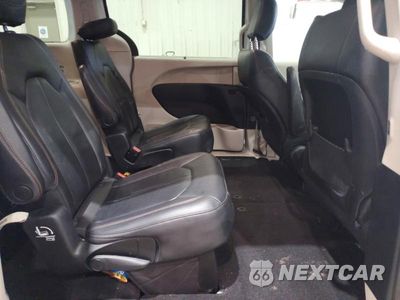 Zdjęcie 11 z 13 samochodu: 2019 CHRYSLER PACIFICA TOURING L VIN:2C4RC1BG9KR550997 - miniatura