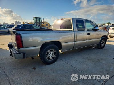 Trzecie zdjęcie samochodu z tyłu: 2002 CHEVROLET SILVERADO C1500 VIN:2GCEC19T321167525 - miniatura