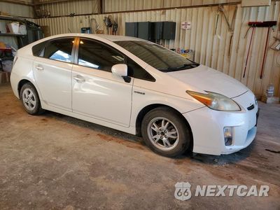 Czwarte zdjęcie samochodu z boku: 2011 TOYOTA PRIUS THREE VIN:JTDKN3DU0B0296620 - miniatura