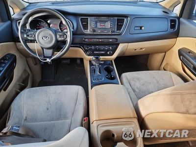 Zdjęcie 8 z 13 samochodu: 2016 KIA SEDONA LX VIN:KNDMB5C13G6164721 - miniatura