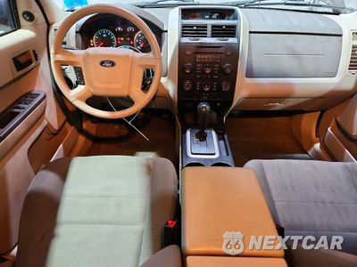 Zdjęcie 8 z 13 samochodu: 2011 FORD ESCAPE XLS VIN:1FMCU9C72BKB94418 - miniatura