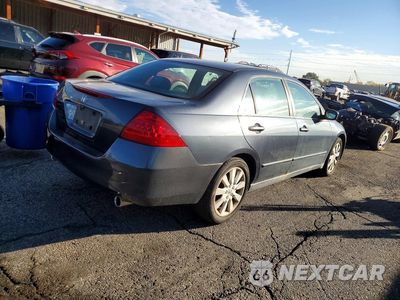 Trzecie zdjęcie samochodu z tyłu: 2007 HONDA ACCORD SE VIN:1HGCM66427A064304 - miniatura