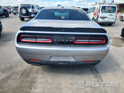Zdjęcie 6 z 12 samochodu: 2017 DODGE CHALLENGER SXT VIN:2C3CDZAG6HH536139 - miniatura
