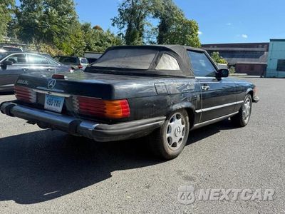 Czwarte zdjęcie samochodu z boku: 1988 MERCEDES-BENZ 560SL VIN:WDB3A4806JA087076 - miniatura