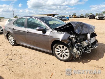 Czwarte zdjęcie samochodu z boku: 2019 TOYOTA CAMRY LE VIN:4T1B11HK5KU728681 - miniatura
