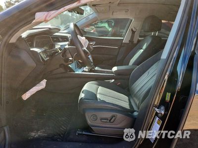 Zdjęcie 7 z 12 samochodu: 2021 AUDI E-TRON PREMIUM PLUS VIN:WA1LAAGE6MB028990 - miniatura