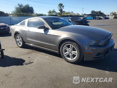Czwarte zdjęcie samochodu z boku: 2014 FORD MUSTANG VIN:1ZVBP8AMXE5229135 - miniatura
