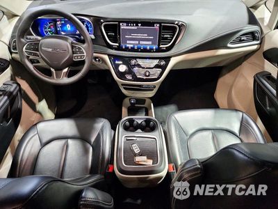 Zdjęcie 8 z 13 samochodu: 2023 CHRYSLER PACIFICA HYBRID TOURING L VIN:2C4RC1L78PR632371 - miniatura
