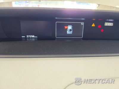 Zdjęcie 9 z 12 samochodu: 2018 TOYOTA PRIUS TWO VIN:JTDKBRFU9J3071778 - miniatura