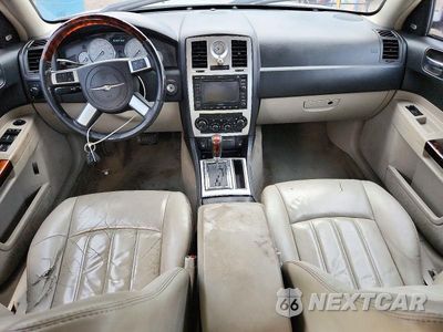 Zdjęcie 8 z 12 samochodu: 2007 CHRYSLER 300C VIN:2C3KA63H57H706045 - miniatura