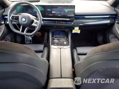 Zdjęcie 8 z 13 samochodu: 2024 BMW 530 XI VIN:WBA53FJ09RCS23838 - miniatura