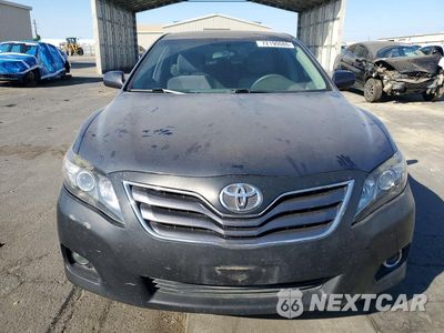 Piąte zdjęcie samochodu w środku: 2010 TOYOTA CAMRY LE VIN:4T1BF3EK0AU044007 - miniatura