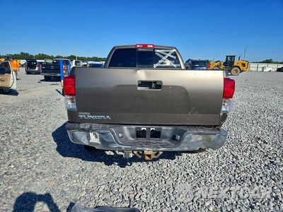 Zdjęcie 6 z 14 samochodu: 2008 TOYOTA TUNDRA SR5 VIN:5TBRV54158S476769 - miniatura