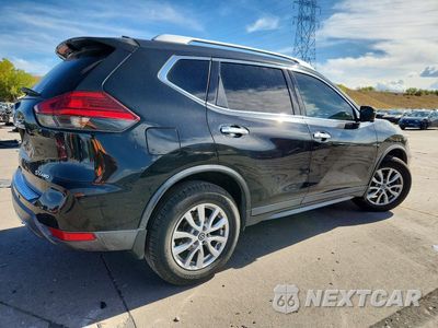 Trzecie zdjęcie samochodu z tyłu: 2017 NISSAN ROGUE SV VIN:KNMAT2MV7HP542230 - miniatura