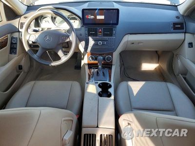 Zdjęcie 8 z 12 samochodu: 2009 MERCEDES-BENZ C 300 VIN:WDDGF54X09R071747 - miniatura
