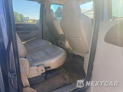 Zdjęcie 6 z 10 samochodu: 2006 FORD F350 SUPER DUTY VIN:1FTWW32P86EA59281 - miniatura