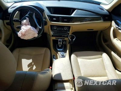 Zdjęcie 8 z 12 samochodu: 2015 BMW X1 SDRIVE28I VIN:WBAVM1C53FV318839 - miniatura