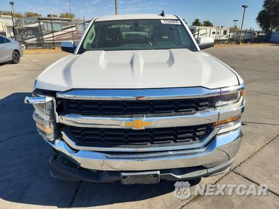 Piąte zdjęcie samochodu w środku: 2018 CHEVROLET SILVERADO C1500 LT VIN:1GCRCREH6JZ195701 - miniatura