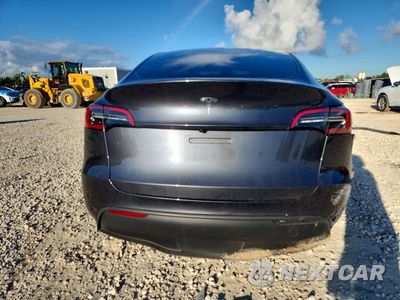 Zdjęcie 6 z 12 samochodu: 2025 TESLA MODEL Y VIN:7SAYGDED3SF255105 - miniatura