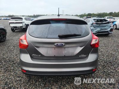 Zdjęcie 6 z 12 samochodu: 2014 FORD FOCUS SE VIN:1FADP3K21EL400254 - miniatura