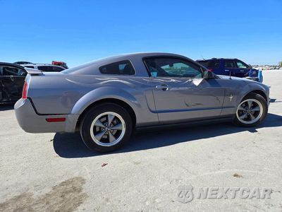 Trzecie zdjęcie samochodu z tyłu: 2006 FORD MUSTANG VIN:1ZVFT80N165104498 - miniatura