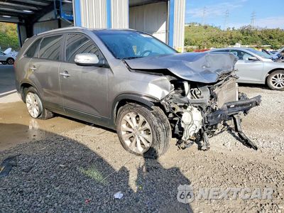 Czwarte zdjęcie samochodu z boku: 2014 KIA SORENTO EX VIN:5XYKU4A77EG517314 - miniatura