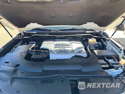 Zdjęcie 7 z 13 samochodu: 2017 LEXUS LX 570 VIN:JTJHY7AX9H4249978 - miniatura
