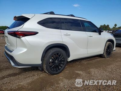 Trzecie zdjęcie samochodu z tyłu: 2024 TOYOTA HIGHLANDER XSE VIN:5TDKDRAH8RS541930 - miniatura