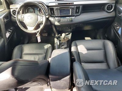 Zdjęcie 8 z 13 samochodu: 2017 TOYOTA RAV4 SE VIN:JTMNFREV9HD097765 - miniatura