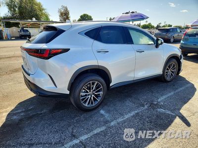 Trzecie zdjęcie samochodu z tyłu: 2024 LEXUS NX 350 PREMIUM VIN:JTJGGCEZ9R5007092 - miniatura