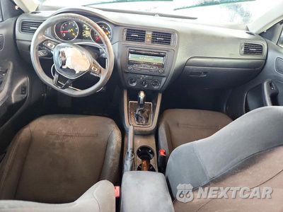 Zdjęcie 8 z 13 samochodu: 2015 VOLKSWAGEN JETTA BASE VIN:3VW2K7AJ1FM315699 - miniatura