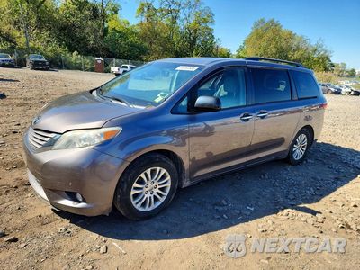 2016 TOYOTA SIENNA XLE 8-PASSENGER 5TDYK3DC8GS754497 - główne zdjęcie licytacji z USA - miniatura