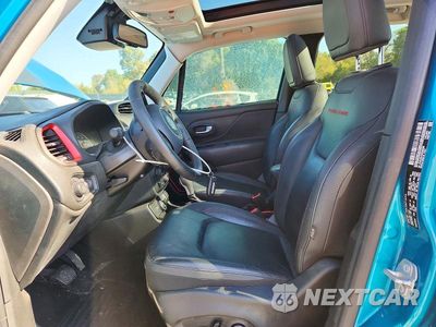 Zdjęcie 7 z 13 samochodu: 2022 JEEP RENEGADE TRAILHAWK VIN:ZACNJDC16NPN80786 - miniatura
