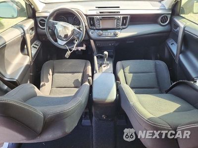 Zdjęcie 8 z 13 samochodu: 2018 TOYOTA RAV4 XLE VIN:JTMWFREV3JJ734077 - miniatura
