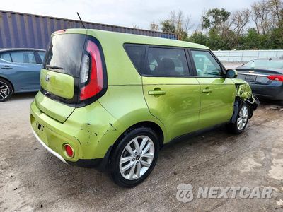 Trzecie zdjęcie samochodu z tyłu: 2017 KIA SOUL + VIN:KNDJP3A50H7882883 - miniatura