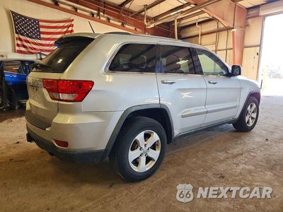 Trzecie zdjęcie samochodu z tyłu: 2011 JEEP GRAND CHEROKEE LAREDO VIN:1J4RR4GGXBC544749 - miniatura