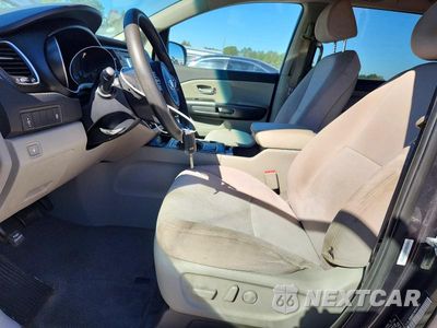 Zdjęcie 7 z 12 samochodu: 2015 KIA SEDONA LX VIN:KNDMB5C18F6021150 - miniatura