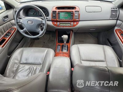 Zdjęcie 8 z 13 samochodu: 2004 TOYOTA CAMRY XLE V6 VIN:4T1BF30K54U581001 - miniatura