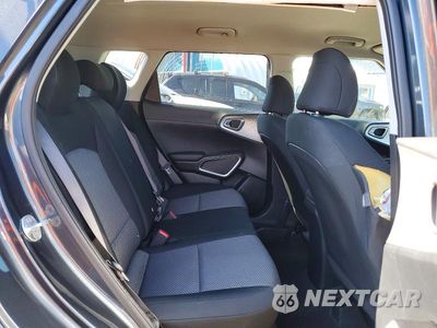 Zdjęcie 11 z 13 samochodu: 2023 KIA SOUL LX VIN:KNDJ23AUXP7197908 - miniatura