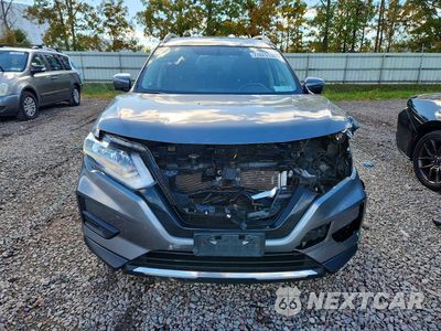 Piąte zdjęcie samochodu w środku: 2018 NISSAN ROGUE SV VIN:JN8AT2MV5JW301881 - miniatura