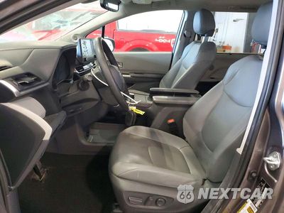 Zdjęcie 7 z 14 samochodu: 2021 TOYOTA SIENNA XLE VIN:5TDJRKEC8MS037535 - miniatura