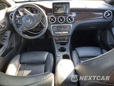 Zdjęcie 8 z 12 samochodu: 2018 MERCEDES-BENZ CLA 250 VIN:WDDSJ4EB4JN521305 - miniatura
