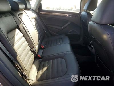 Zdjęcie 10 z 13 samochodu: 2018 VOLKSWAGEN PASSAT SEL PREMIUM VIN:1VWCA7A35JC030121 - miniatura