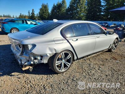 Trzecie zdjęcie samochodu z tyłu: 2016 BMW 740 I VIN:WBA7E2C58GG547650 - miniatura