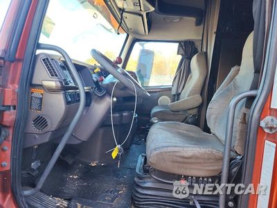 Zdjęcie 7 z 14 samochodu: 2018 VOLVO VNL SEMI TRUCK VIN:4V4NC9EH8JN999508 - miniatura