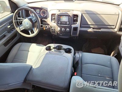 Zdjęcie 8 z 12 samochodu: 2019 RAM 1500 CLASSIC SLT VIN:1C6RR6TT8KS657634 - miniatura