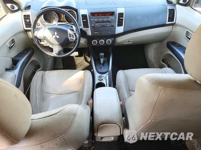 Zdjęcie 8 z 13 samochodu: 2008 MITSUBISHI OUTLANDER XLS VIN:JA4MT41X88Z009543 - miniatura