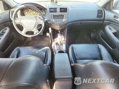 Zdjęcie 8 z 12 samochodu: 2006 HONDA ACCORD EX VIN:1HGCM66536A050788 - miniatura