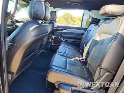 Zdjęcie 10 z 12 samochodu: 2025 JEEP WAGONEER SERIES I VIN:1C4SJVAP6SS516014 - miniatura