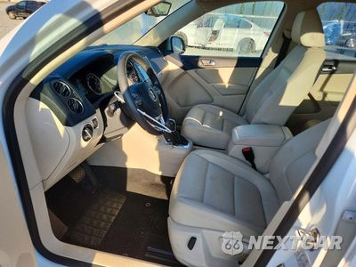 Zdjęcie 7 z 13 samochodu: 2017 VOLKSWAGEN TIGUAN S VIN:WVGBV7AX0HK005161 - miniatura